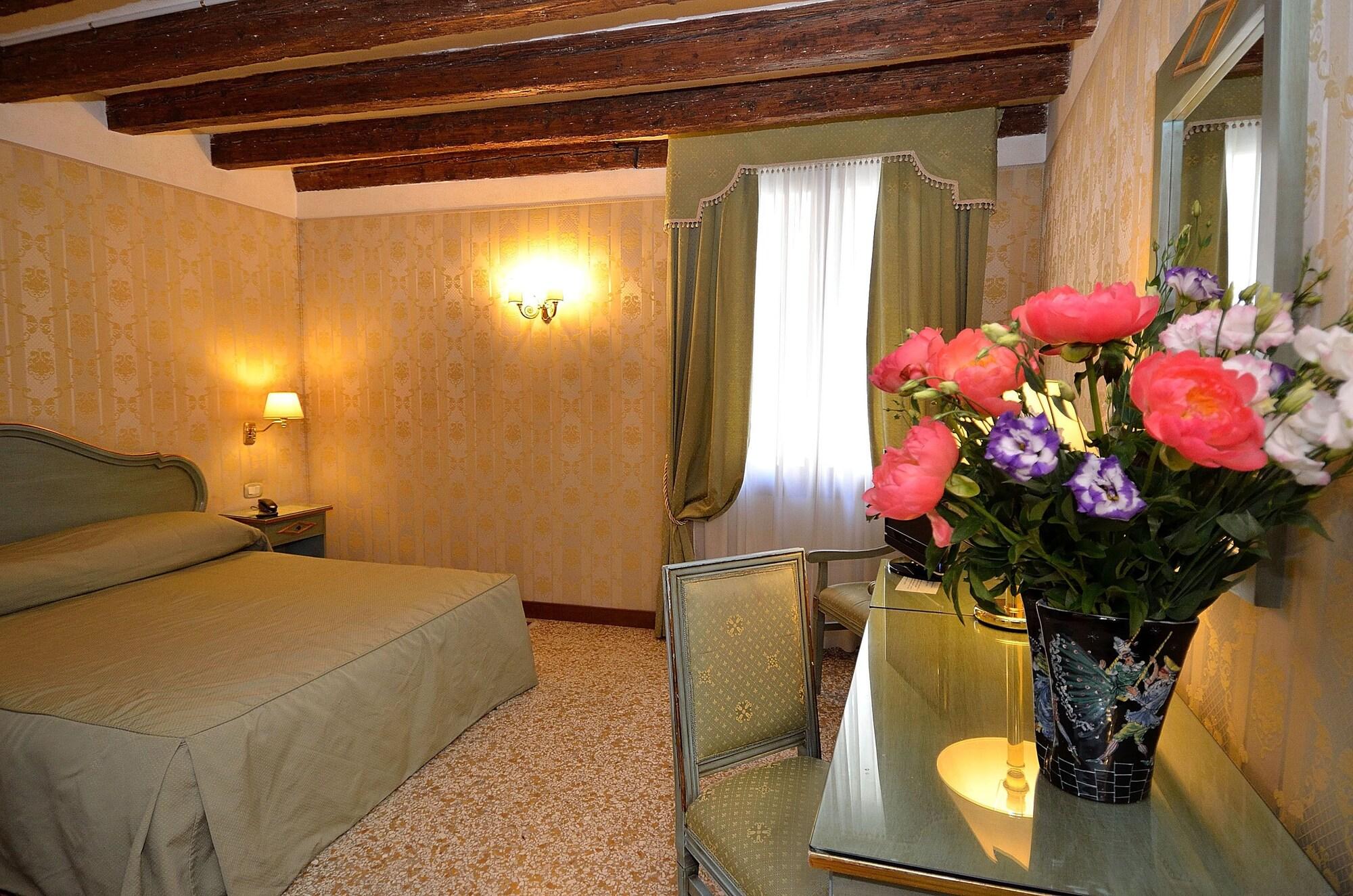 La Corte Venecia