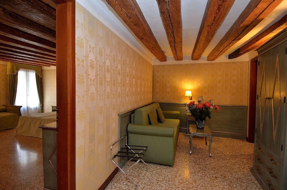 La Corte 3* Venecia